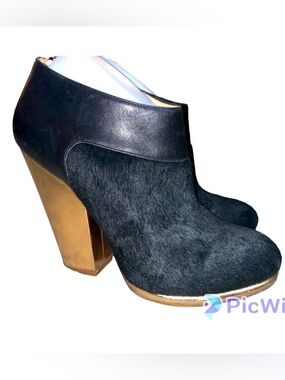 Cole Haan Sophie Metallic-Heel Calf Hair Bootie Women’s 8.5 Black Gold…